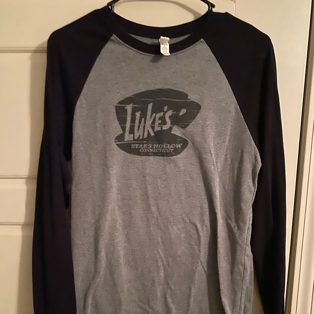 ❤️ 3 for $15 - Gilmore Girls Luke’s Diner Long Tee